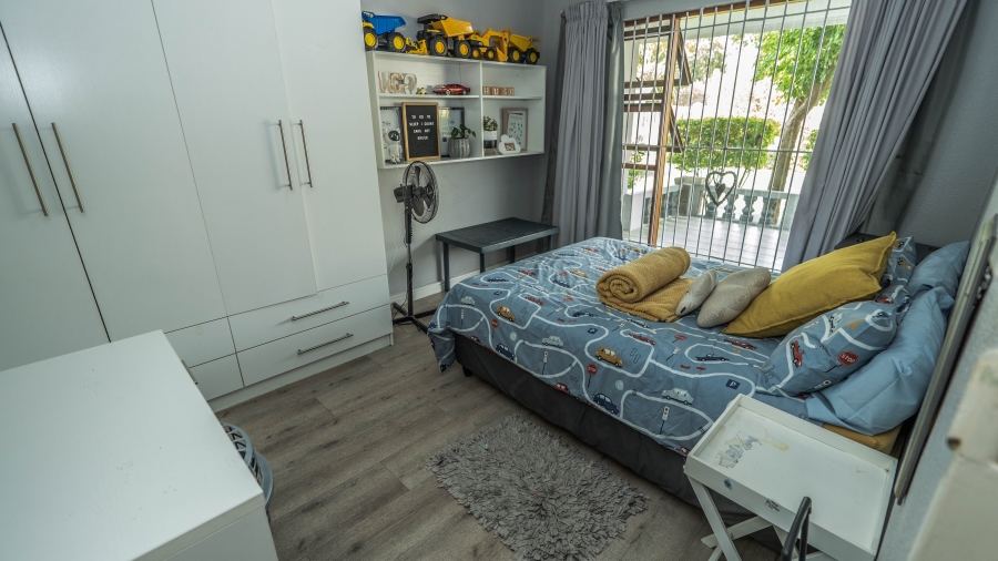 4 Bedroom Property for Sale in De La Haye Western Cape